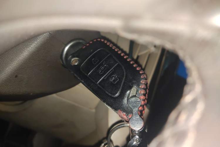 Used Buick LaCrosse 2011 2.4L SIDI Elegant Edition Vehicle Key