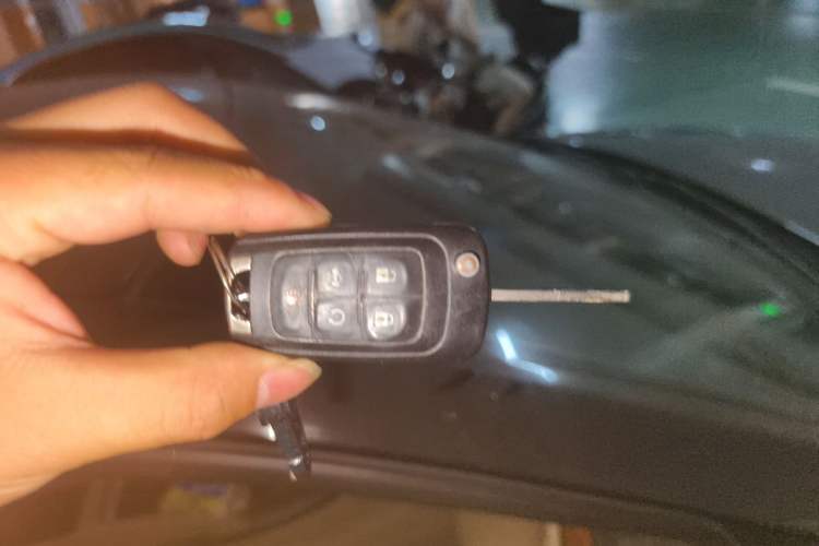 Used Buick LaCrosse 2011 2.4L SIDI Haoya Edition Vehicle Key