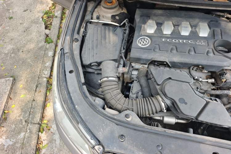 Used Buick LaCrosse 2011 2.4L SIDI Comfort Sunroof Version Engine Bay Right