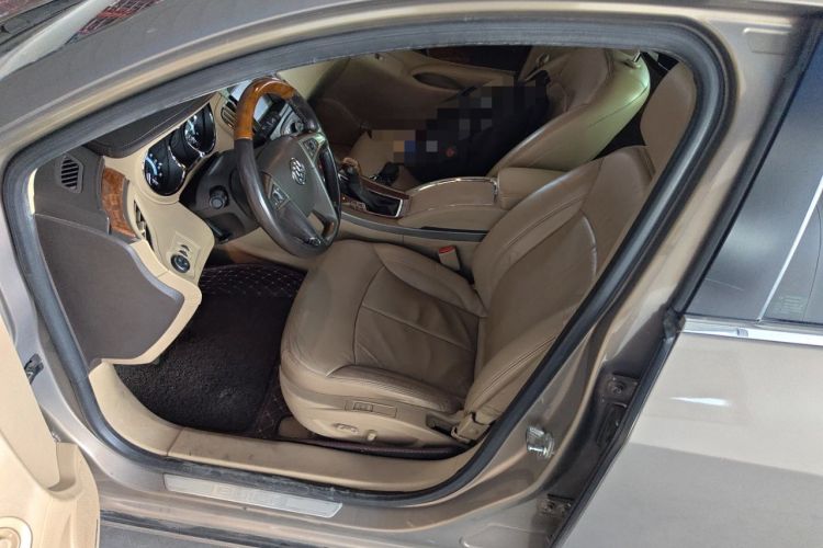 Used Buick LaCrosse 2011 2.4L SIDI Luxury Edition Left Front Seat