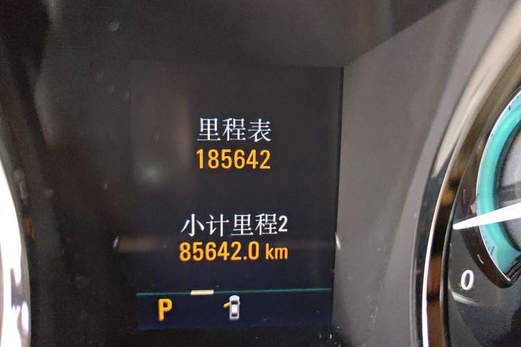 Used Buick LaCrosse 2011 2.4L SIDI Luxury Edition Odometer Close Up