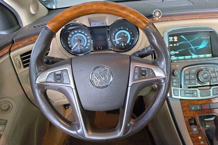 Used Buick LaCrosse 2011 2.4L SIDI Luxury Edition Steering Wheel