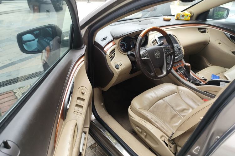 Used Buick LaCrosse 2011 2.4L SIDI Luxury Edition Driver Seat