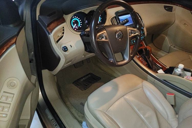 Used Buick LaCrosse 2011 2.4L SIDI Haoya Edition Driver Seat