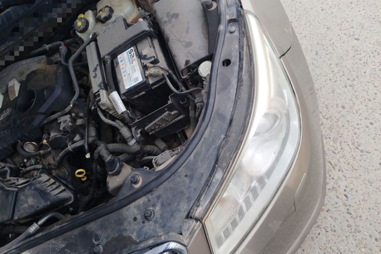 Used Buick LaCrosse 2011 2.4L SIDI Luxury Edition Engine Bay Left