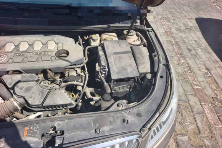 Used Buick LaCrosse 2011 2.4L SIDI Haoya Edition Engine Bay Left