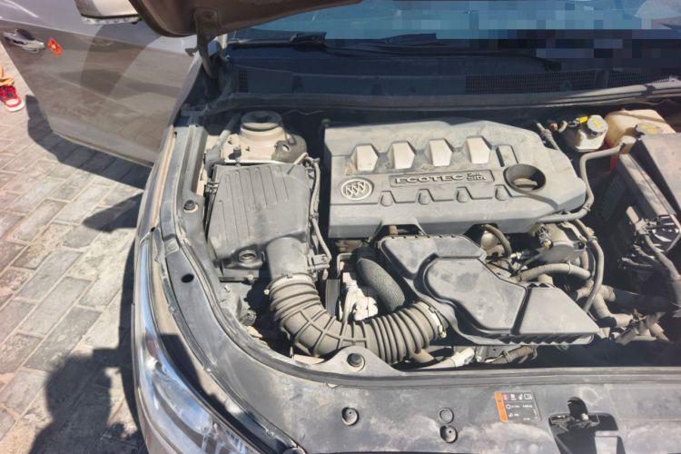 Used Buick LaCrosse 2011 2.4L SIDI Haoya Edition Engine Bay Right
