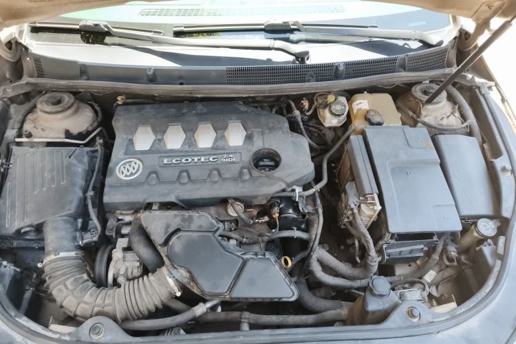 Used Buick LaCrosse 2011 2.4L SIDI Haoya Edition Engine Bay