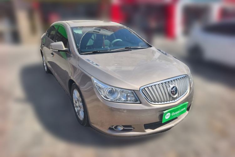 Used Buick LaCrosse 2011 2.4L SIDI Haoya Edition Front Right 45 Deg