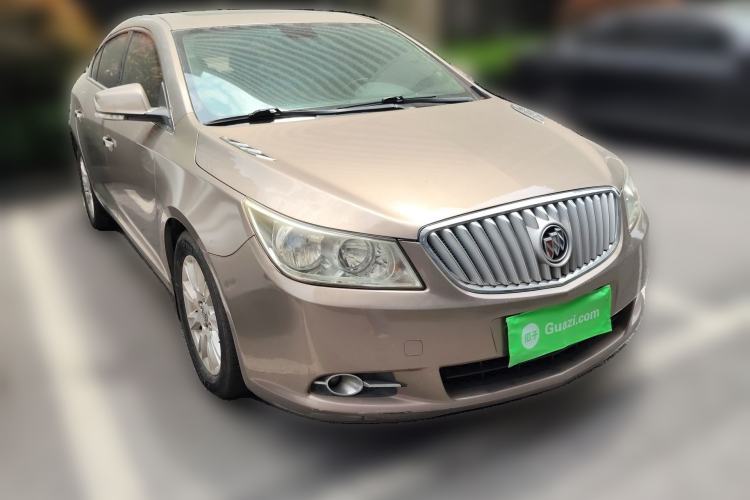 Used Buick LaCrosse 2011 eAssist 2.4L Elegance Edition Front Right 45 Deg