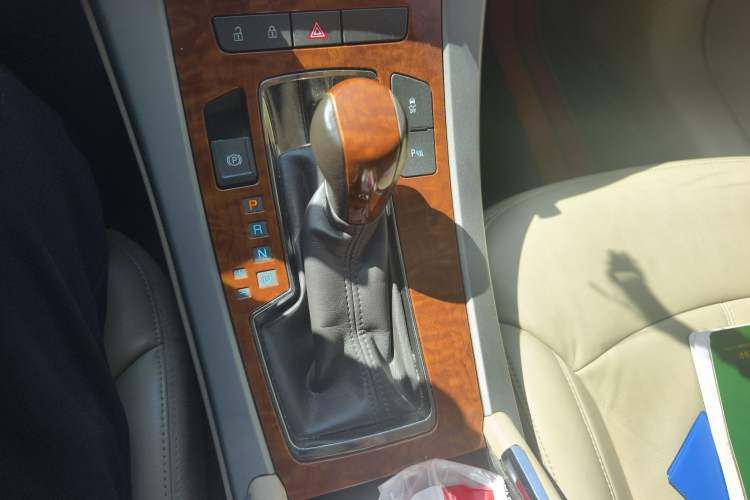 Used Buick LaCrosse 2011 2.4L SIDI Haoya Edition Gear Lever