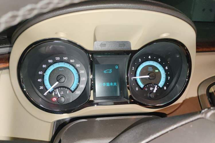 Used Buick LaCrosse 2011 2.4L SIDI Elegant Edition Instrument Cluster