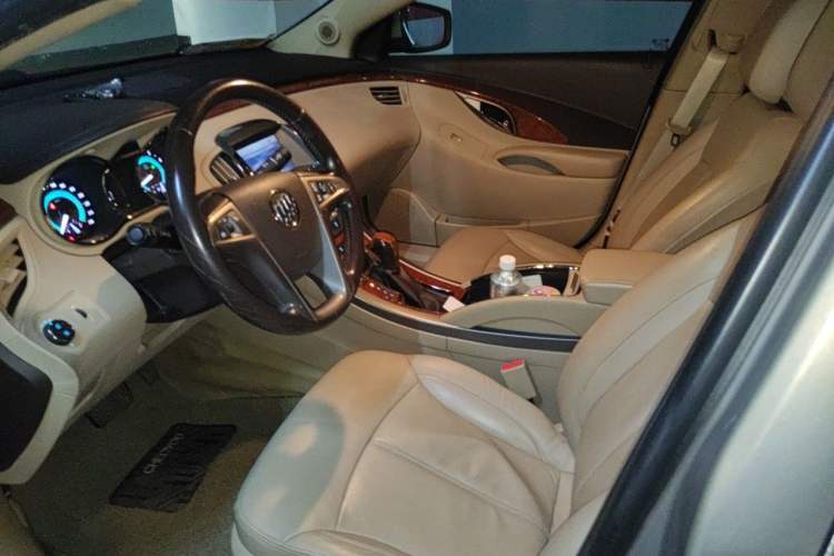 Used Buick LaCrosse 2011 2.4L SIDI Haoya Edition Left Front Seat