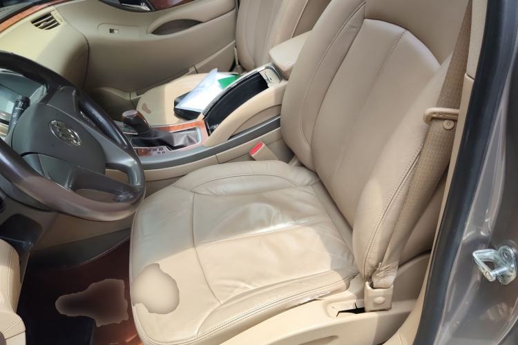 Used Buick LaCrosse 2011 eAssist 2.4L Elegance Edition Left Front Seat