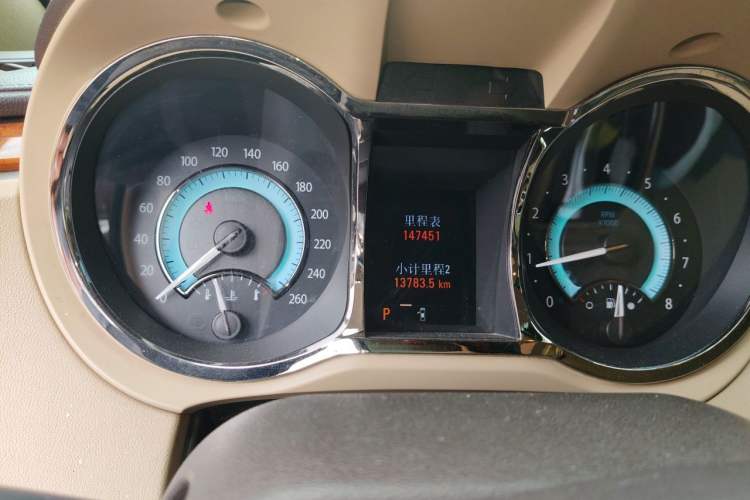 Used Buick LaCrosse 2011 2.4L SIDI Luxury Edition Odometer Close Up