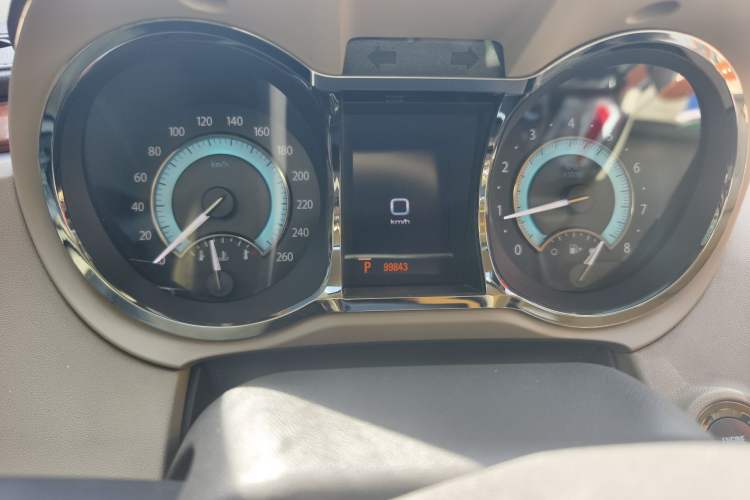 Used Buick LaCrosse 2011 2.4L SIDI Haoya Edition Odometer Close Up
