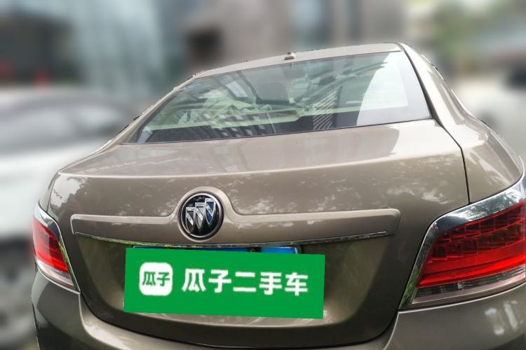Used Buick LaCrosse 2011 2.4L SIDI Luxury Edition Rear