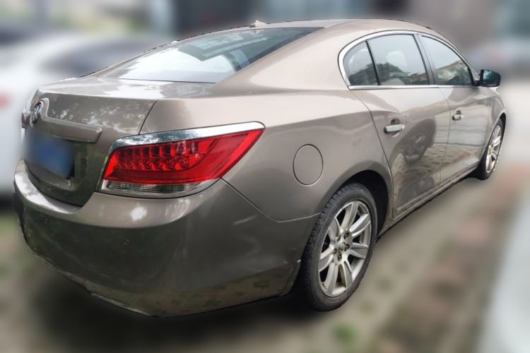 Used Buick LaCrosse 2011 2.4L SIDI Luxury Edition Rear Right 45 Deg