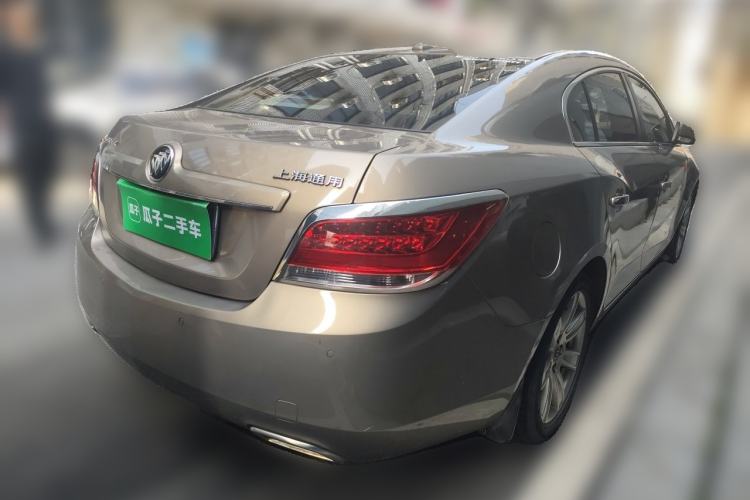 Used Buick LaCrosse 2011 2.4L SIDI Luxury Edition Rear Right 45 Deg