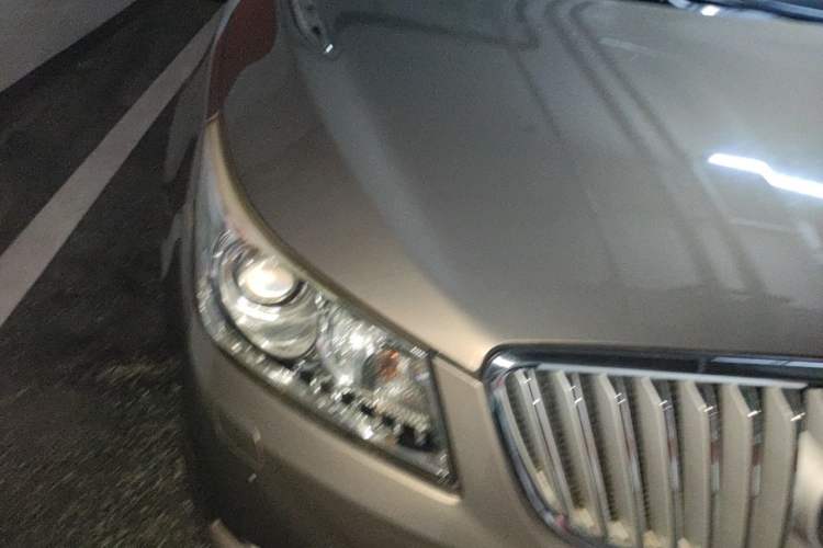 Used Buick LaCrosse 2011 2.4L SIDI Haoya Edition Right Front Headlight
