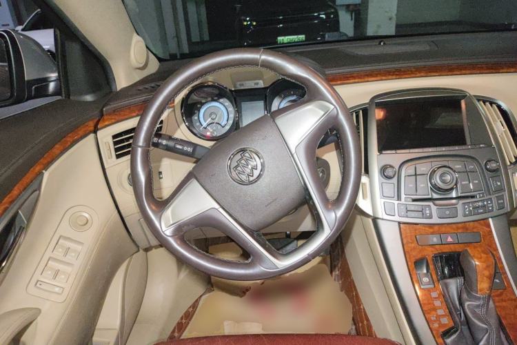 Used Buick LaCrosse 2011 2.4L SIDI Elegant Edition Steering Wheel
