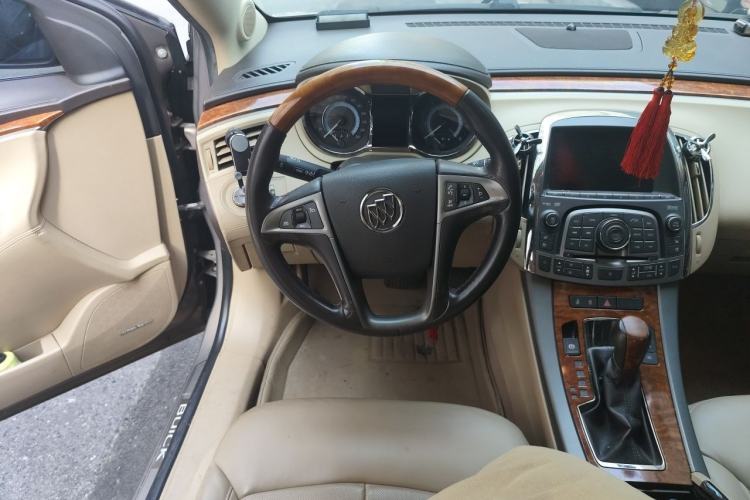 Used Buick LaCrosse 2011 2.4L SIDI Luxury Edition Steering Wheel