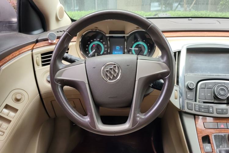 Used Buick LaCrosse 2011 eAssist 2.4L Elegance Edition Steering Wheel