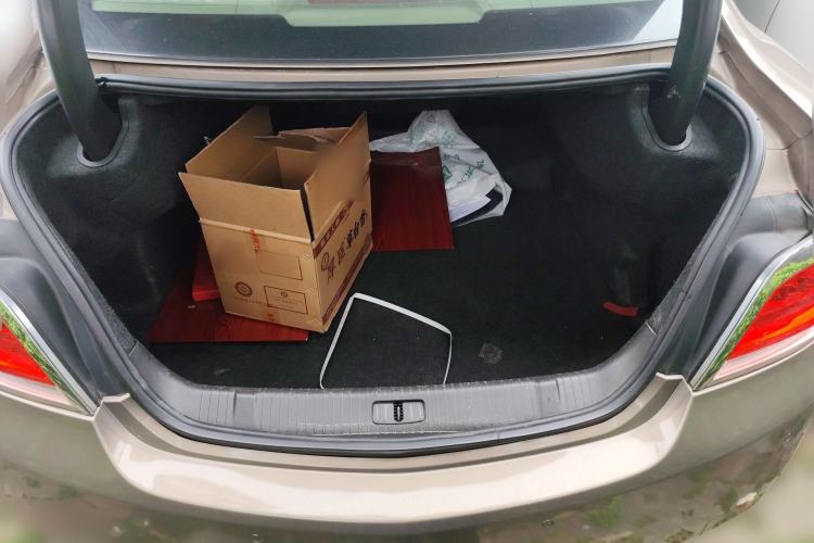 Used Buick LaCrosse 2011 2.4L SIDI Luxury Edition Trunk