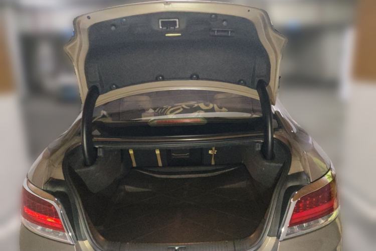 Used Buick LaCrosse 2011 2.4L SIDI Elegant Edition Trunk