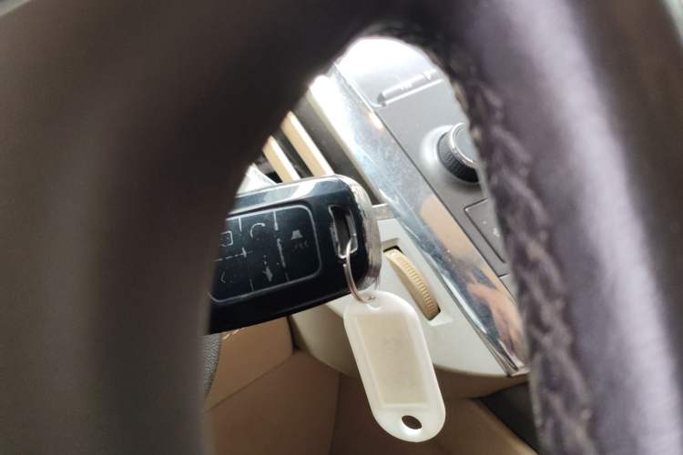 Used Buick LaCrosse 2011 eAssist 2.4L Elegance Edition Vehicle Key
