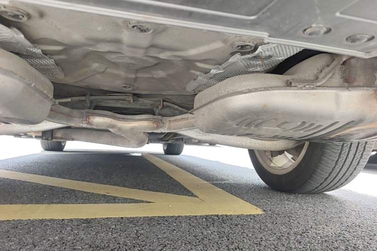 Used Buick LaCrosse 2011 2.4L SIDI Luxury Edition Chassis Rear