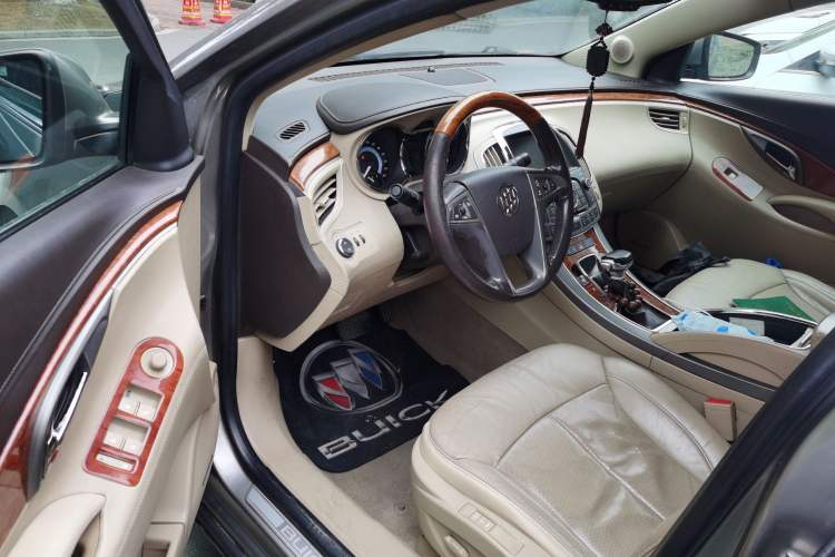 Used Buick LaCrosse 2011 2.4L SIDI Luxury Edition Driver Seat