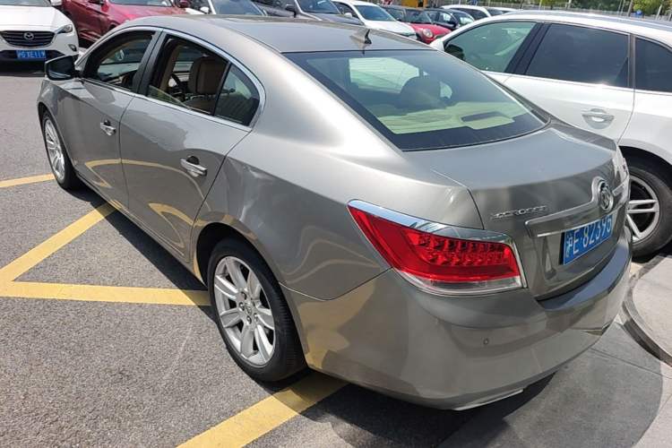 Used Buick LaCrosse 2011 2.4L SIDI Luxury Edition Rear Left 45 Deg