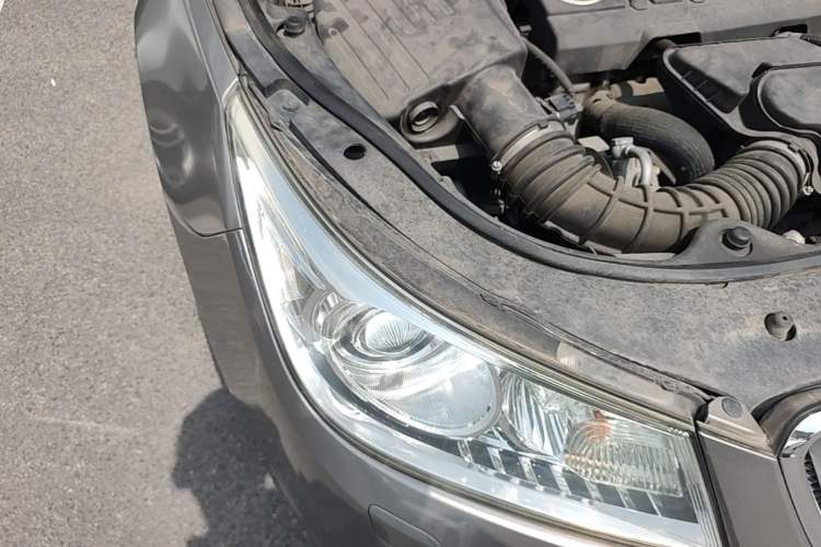 Used Buick LaCrosse 2011 2.4L SIDI Luxury Edition Right Front Headlight