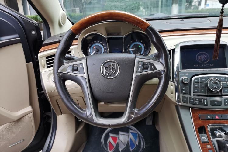 Used Buick LaCrosse 2011 2.4L SIDI Luxury Edition Steering Wheel