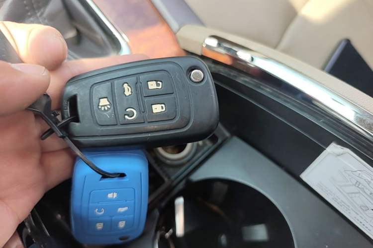 Used Buick LaCrosse 2011 2.4L SIDI Luxury Edition Vehicle Key