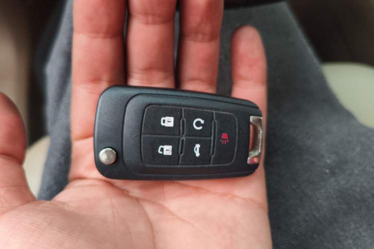 Used Buick LaCrosse 2011 2.4L SIDI Luxury Edition Vehicle Key
