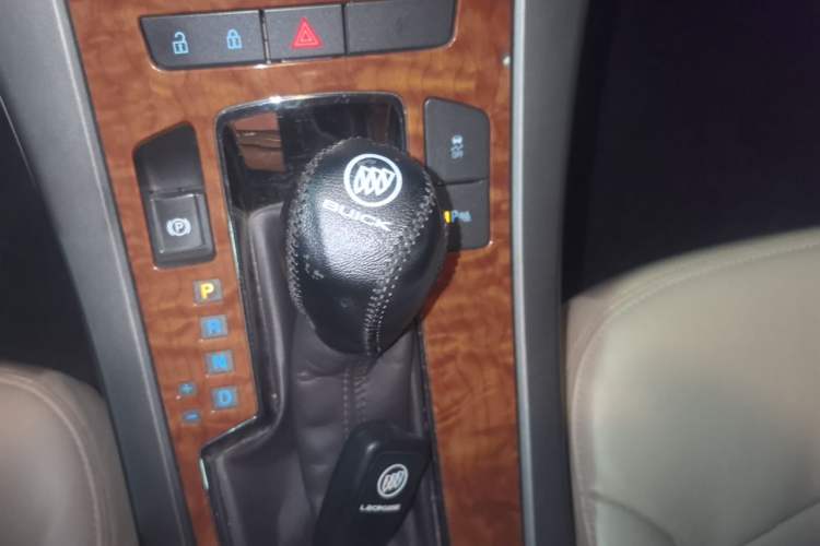 Used Buick LaCrosse 2011 2.4L SIDI Haoya Edition Gear Lever