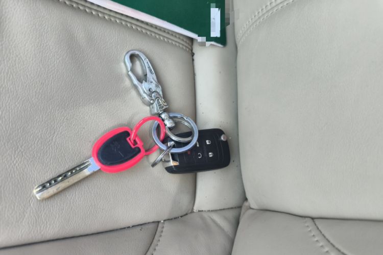 Used Buick LaCrosse 2011 2.4L SIDI Haoya Edition Vehicle Key