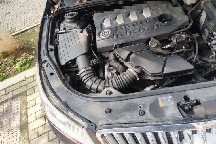 Used Buick LaCrosse 2011 2.4L SIDI Haoya Edition Engine Bay Right