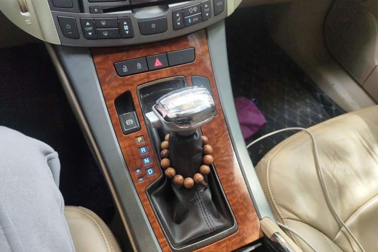 Used Buick LaCrosse 2011 2.4L SIDI Haoya Edition Gear Lever