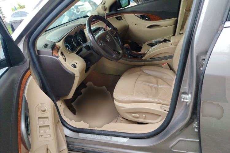 Used Buick LaCrosse 2011 2.4L SIDI Haoya Edition Driver Seat