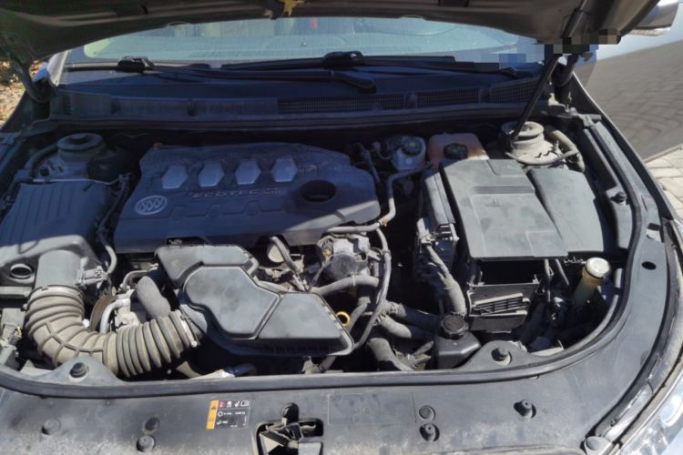 Used Buick LaCrosse 2011 2.4L SIDI Haoya Edition Engine Bay