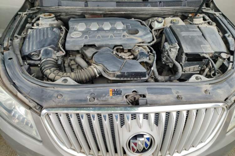 Used Buick LaCrosse 2011 2.4L SIDI Haoya Edition Engine Bay