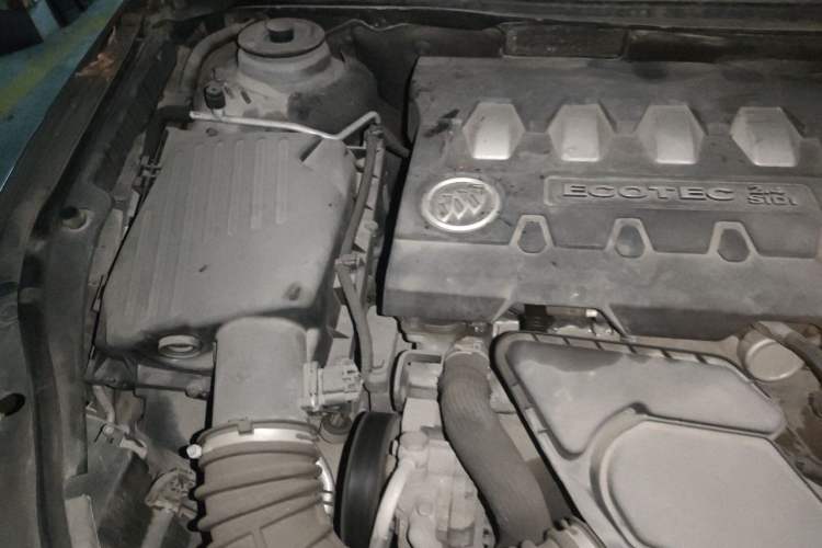 Used Buick LaCrosse 2011 2.4L SIDI Haoya Edition Engine Bay Right