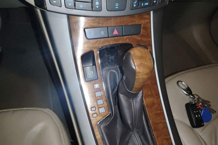 Used Buick LaCrosse 2011 2.4L SIDI Haoya Edition Gear Lever
