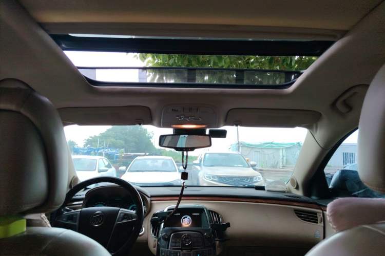 Used Buick LaCrosse 2011 2.4L SIDI Haoya Edition Headliner