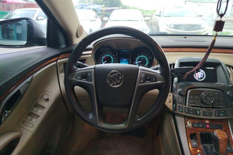 Used Buick LaCrosse 2011 2.4L SIDI Haoya Edition Steering Wheel
