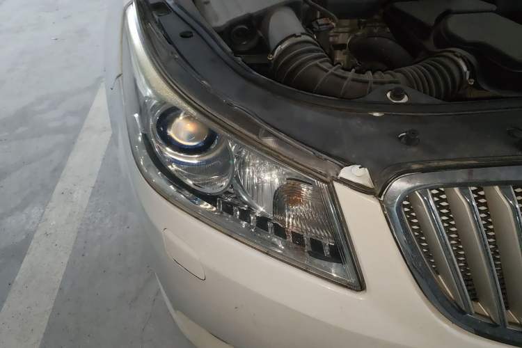 Used Buick LaCrosse 2011 2.4L SIDI Haoya Edition Right Front Headlight
