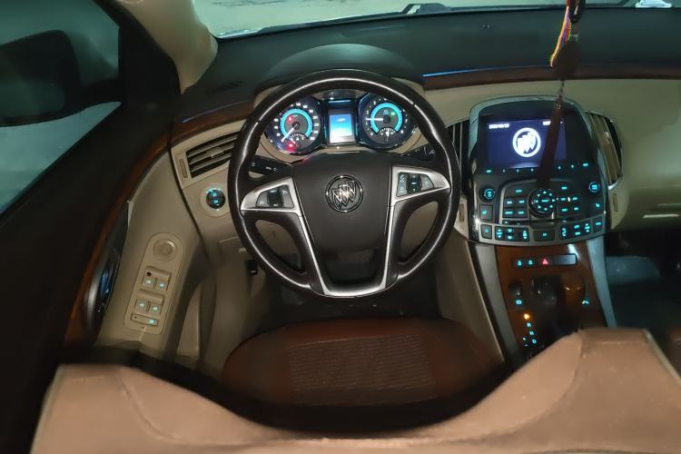 Used Buick LaCrosse 2011 2.4L SIDI Haoya Edition Steering Wheel